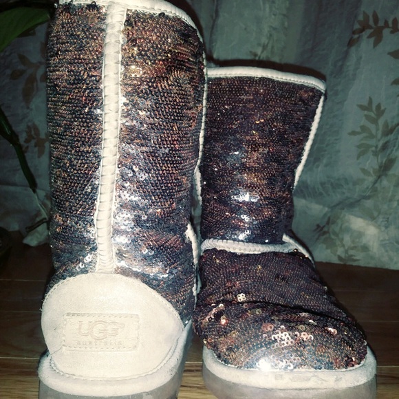 Sequin Color Shifting Ugg Boots - Picture 4 of 6